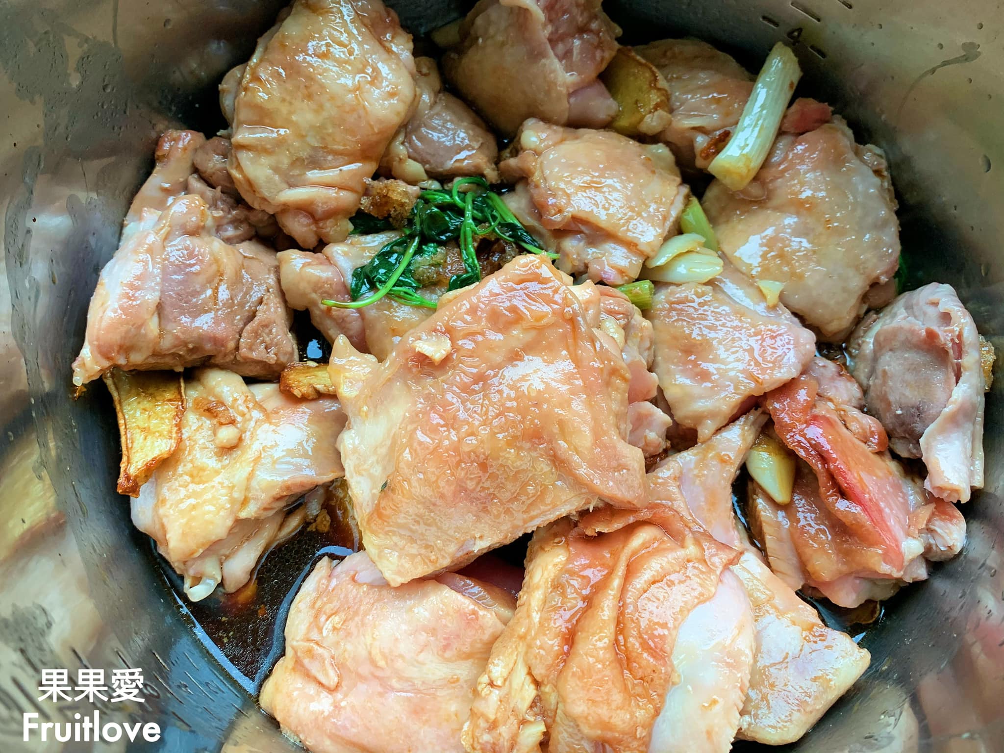 雞腿肉－三杯雞料理電鍋版食譜 @果果愛Fruitlove